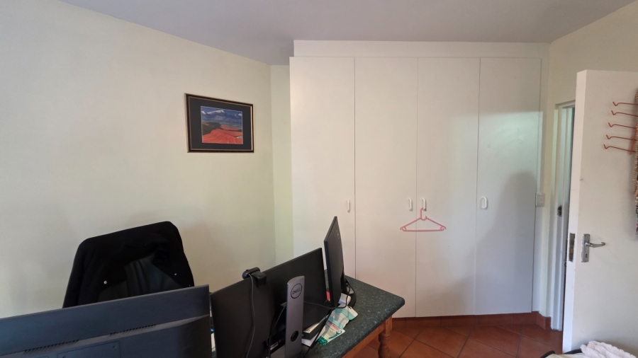 4 Bedroom Property for Sale in Boggomsbaai Western Cape